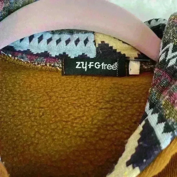ZYFGfree Brown/Multi color Aztec print hoodie - Picture 2 of 7